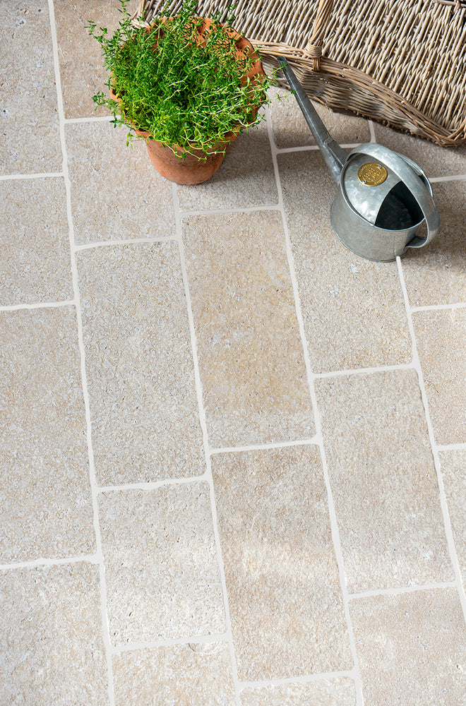 Dijon Seasoned Limestone Cobbles