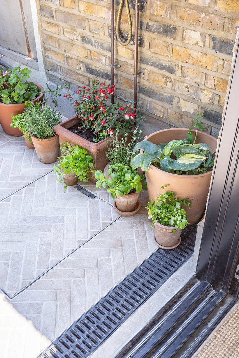 Dijon Tumbled Herringbone Paving Cobbles