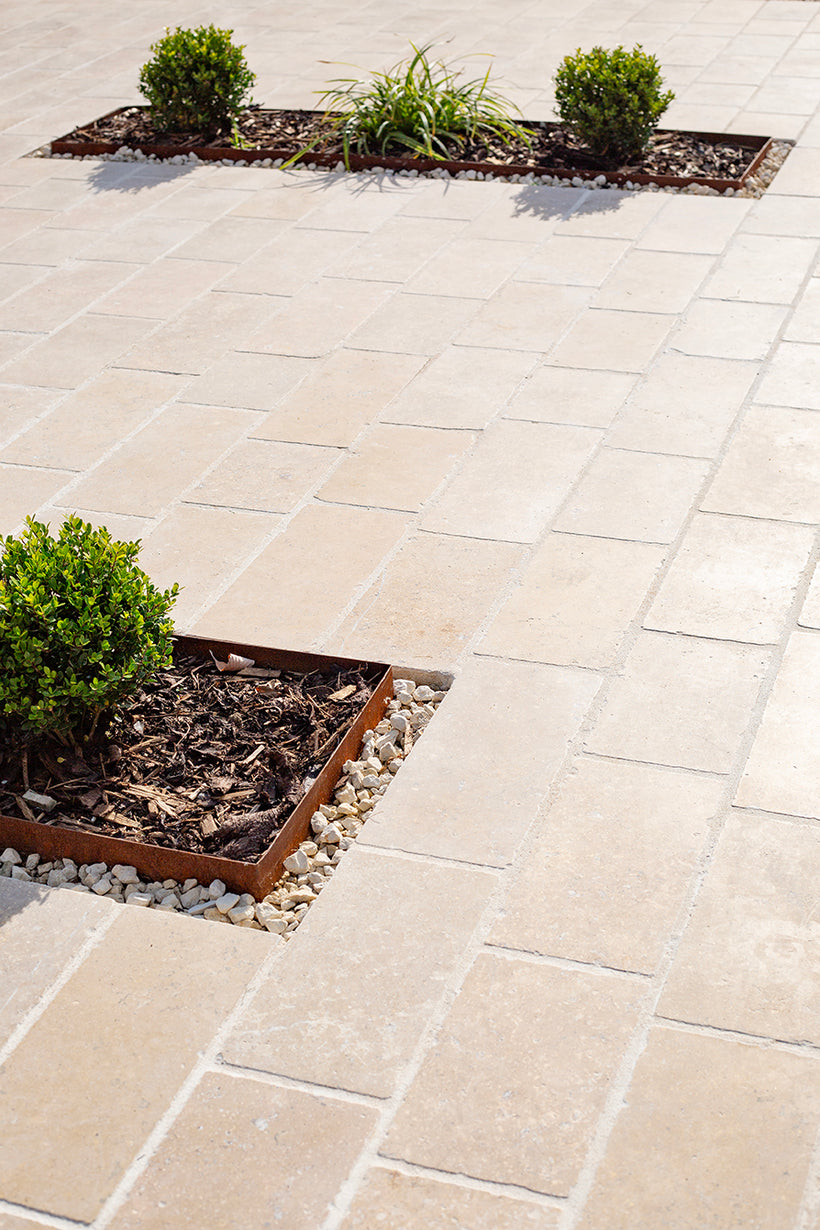 Dijon Tumbled Limestone Cobbles