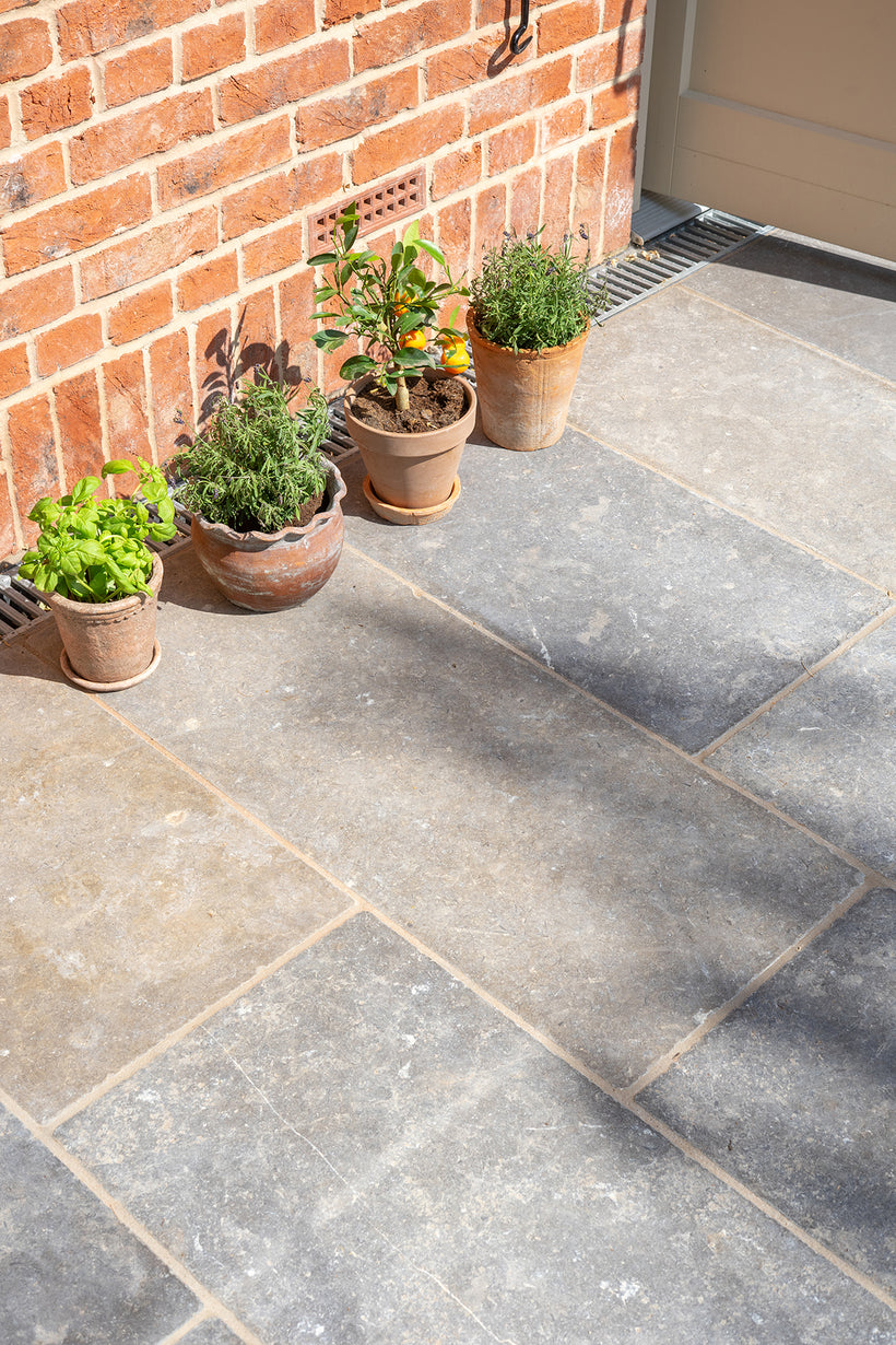 Farrow Grey Tumbled Limestone Pavers