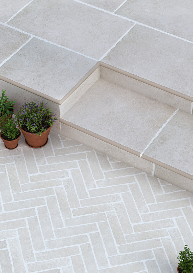 Hambleton Ivory Stone Effect Porcelain Bullnose Step