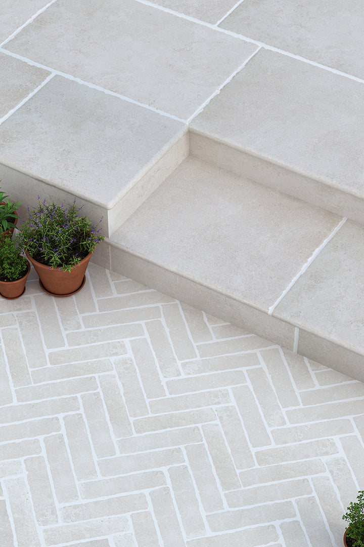 Hambleton Ivory Stone Effect Porcelain Bullnose Step