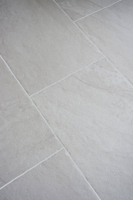Lacock White Tumbled Effect Porcelain Tiles