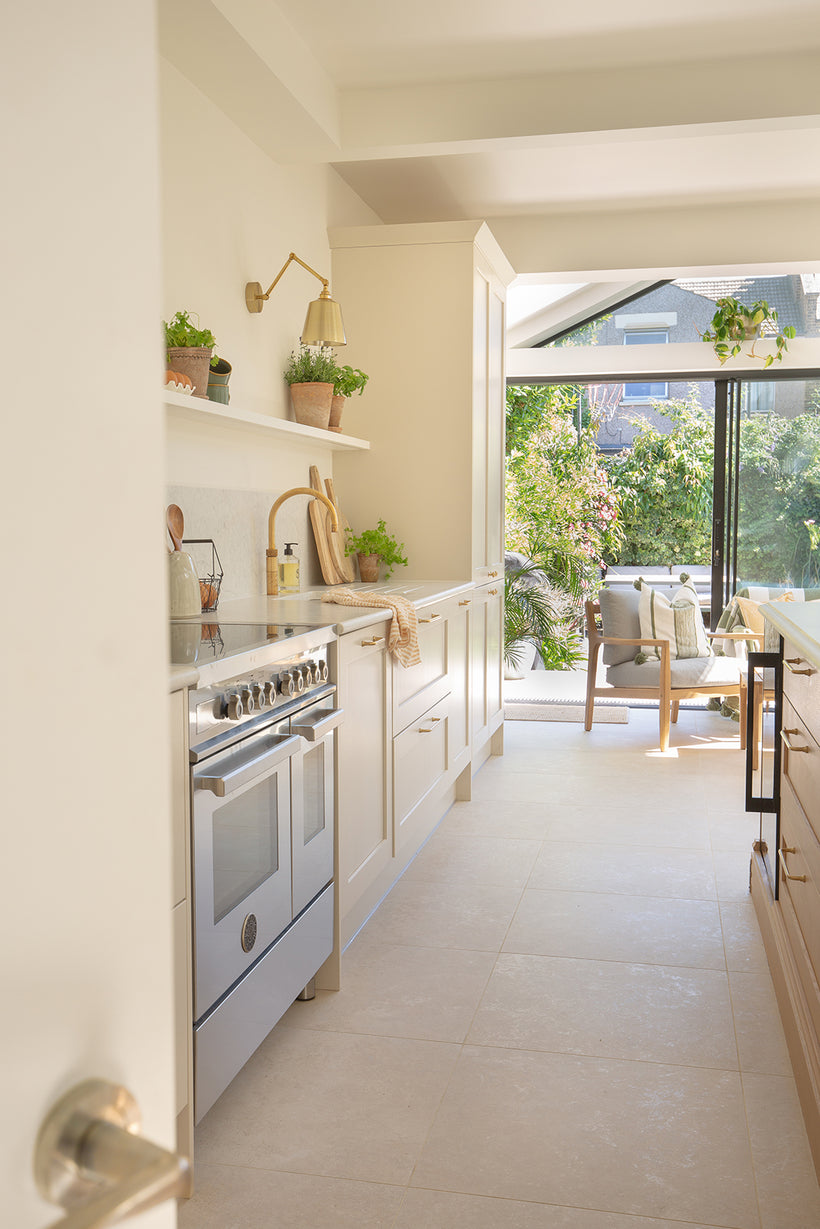 Oratino Natural Travertine Effect Porcelain Tiles