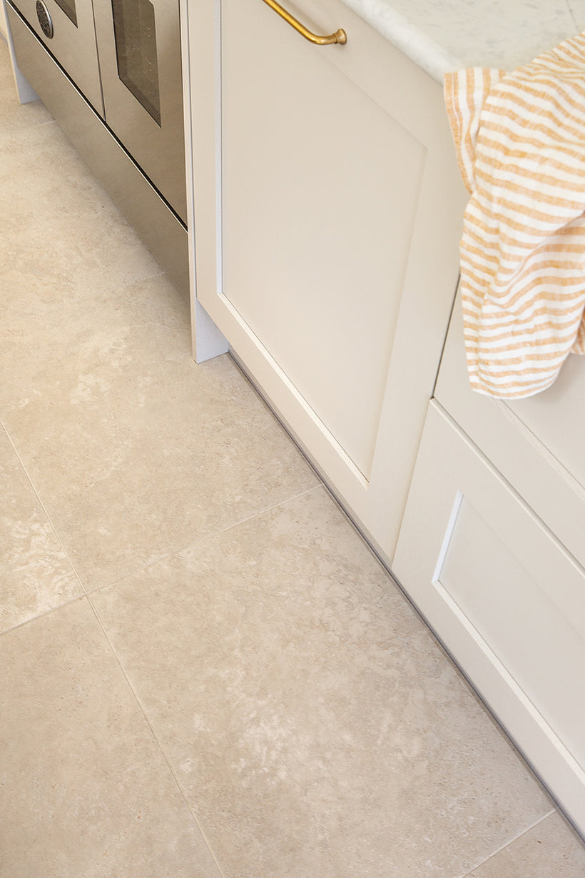 Oratino Natural Travertine Effect Porcelain Tiles