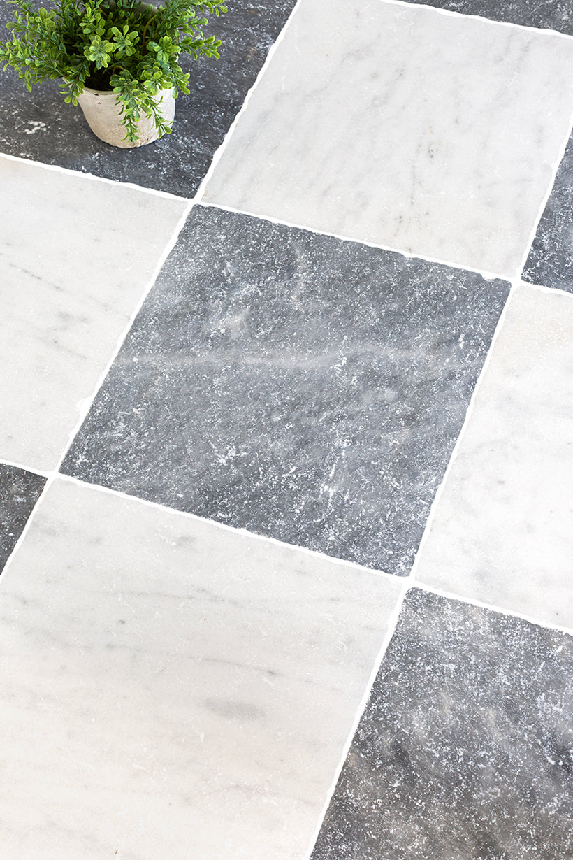 Parisian White and Grey Tumbled Chequerboard