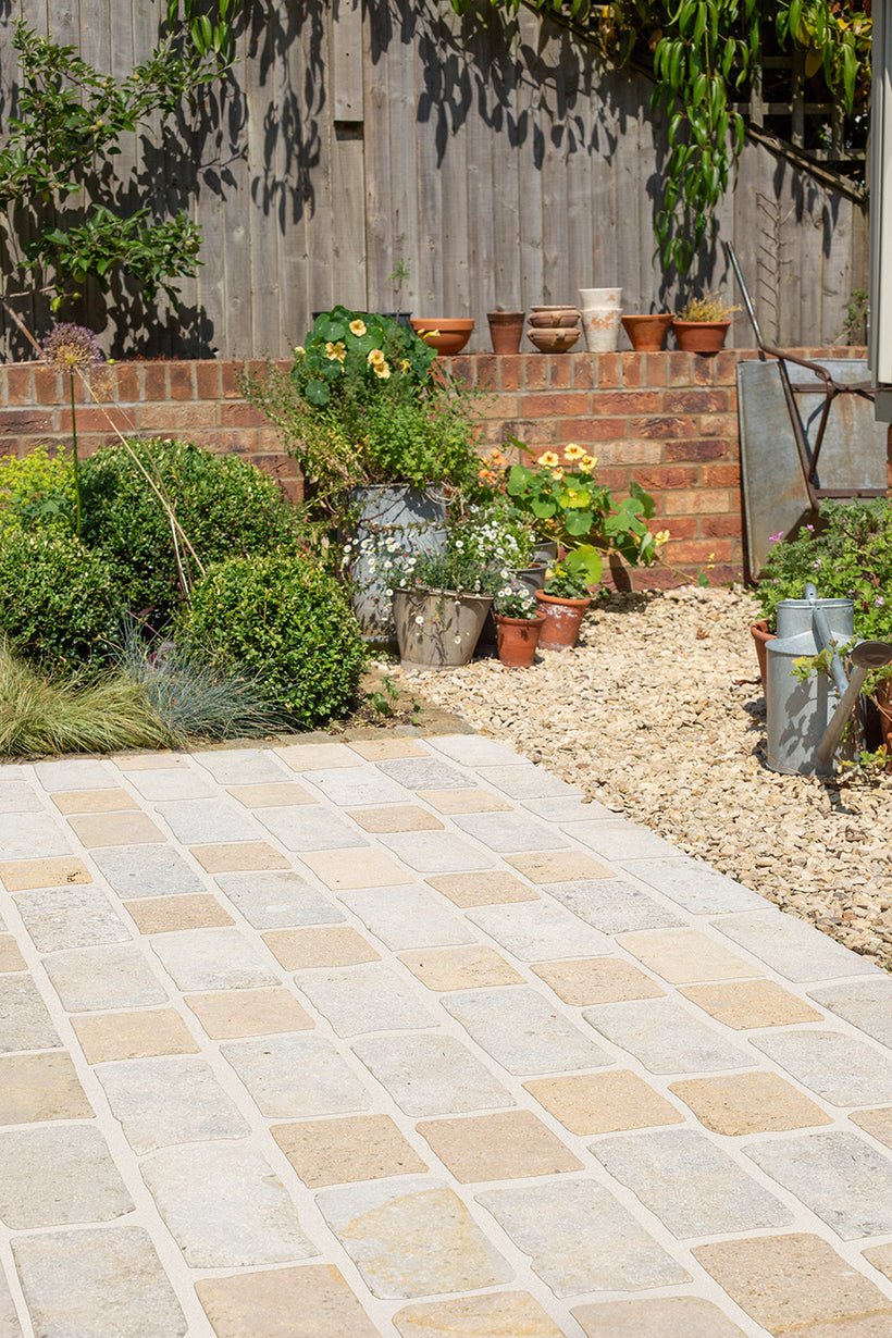 Somercote Tumbled Sandstone Cobbles