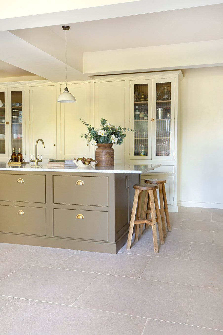 Versailles Softly Aged Limestone Tiles