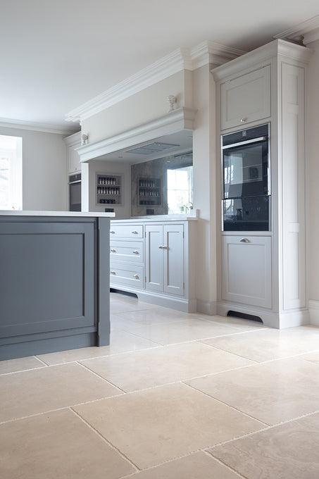     Brassington-Tumbled-Limestone-Kitchen-Flooring-Hertfordshire