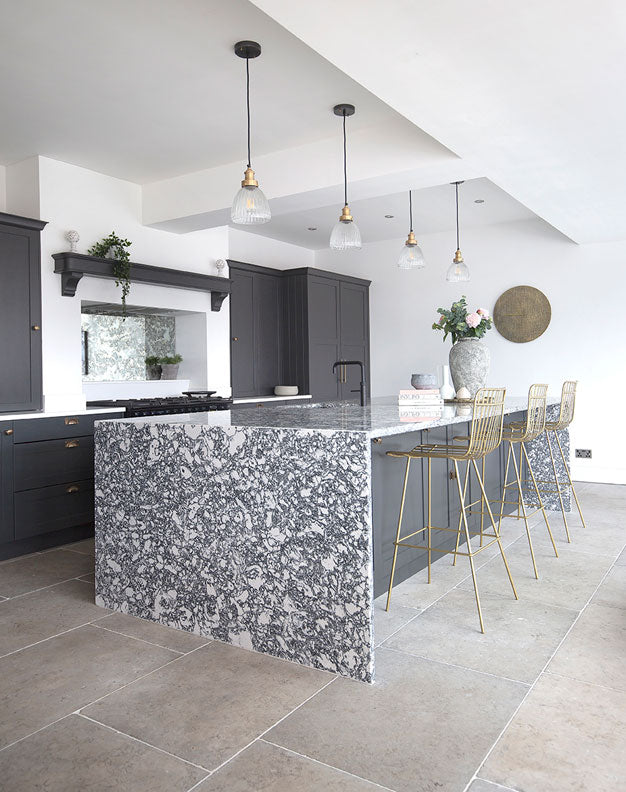 Chartwell-Grey-Softly-Aged-Limestone-Floor-tiles