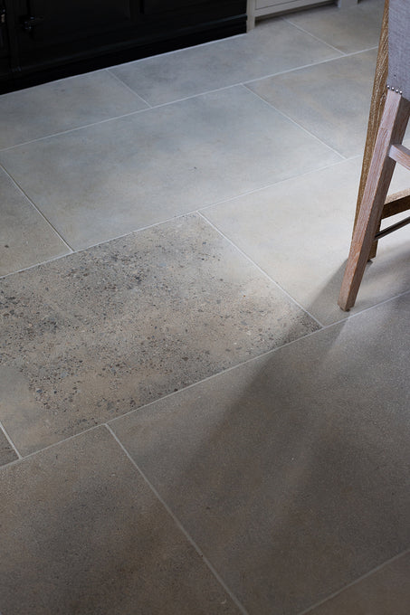 Clermont Gris Lightly Tumbled Limestone Tiles Fossil