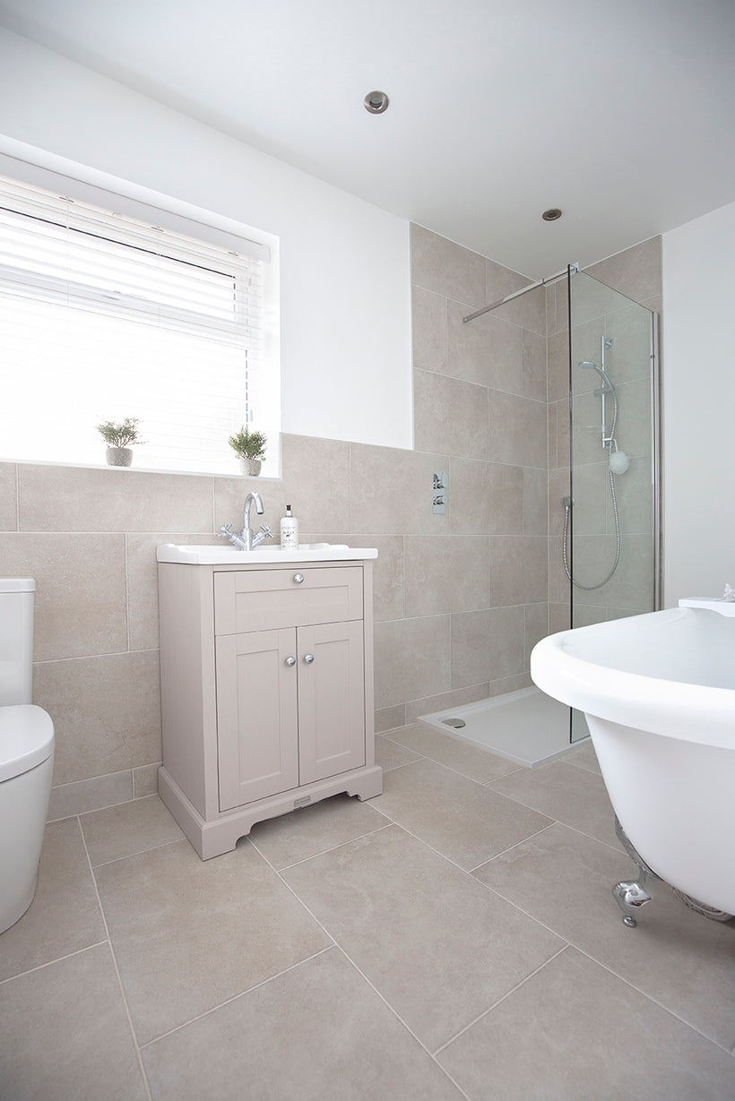 Hambleton Ivory Tumbled Effect Porcelain Bathroom Tiles##600x400x10mm