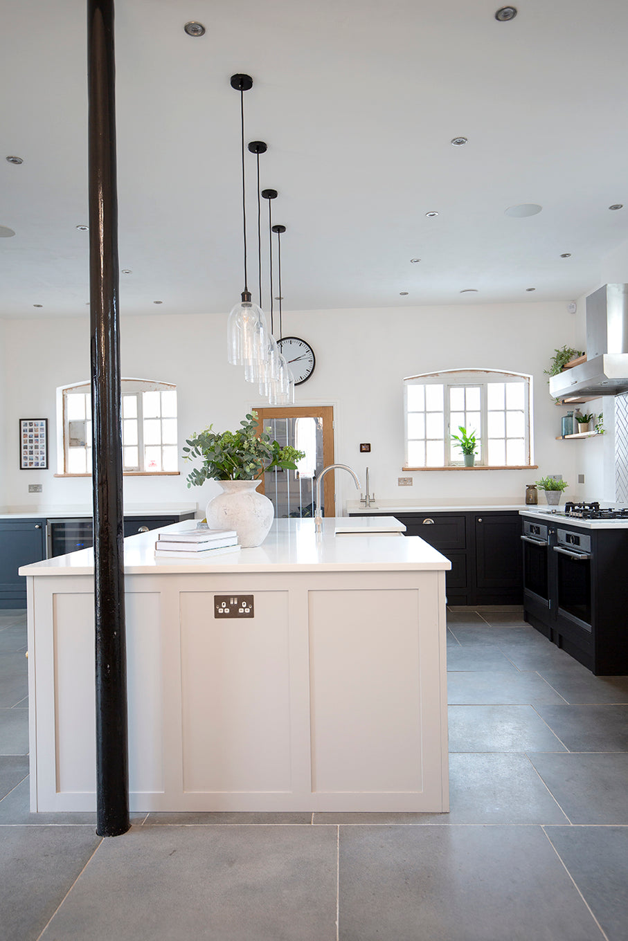 Hampton Grey Limestone Tiles Kitchen Flooring