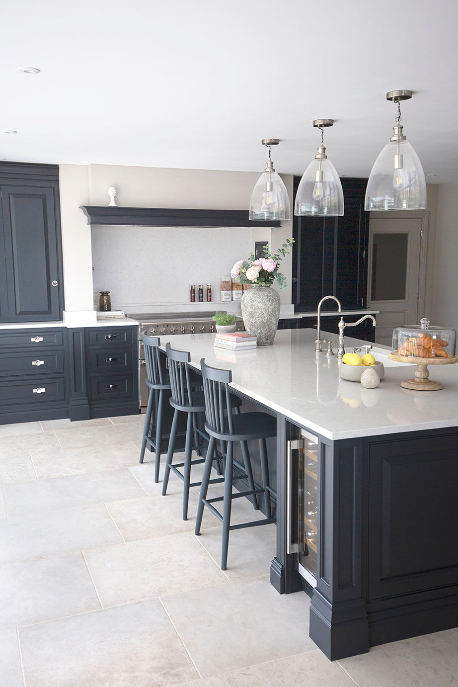    Kensington-Limestone-Kitchen-Tiles