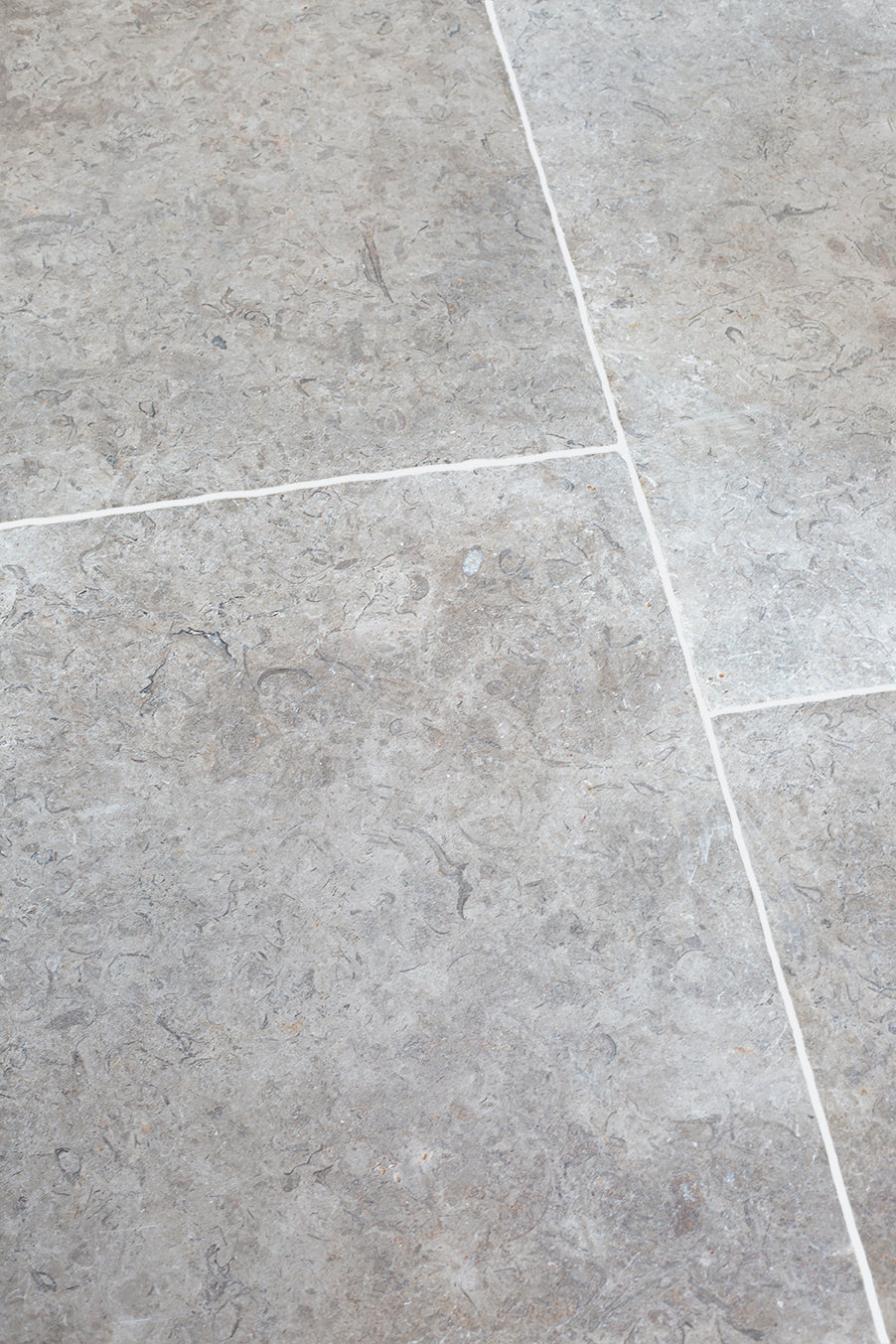 Morston Grey Tumbled Limestone Tiles