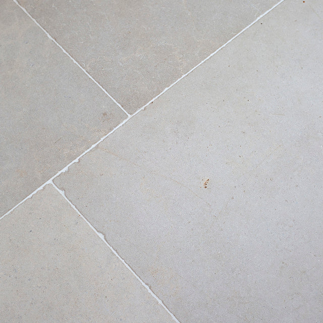 Versailles Softly Aged Limestone Tiles