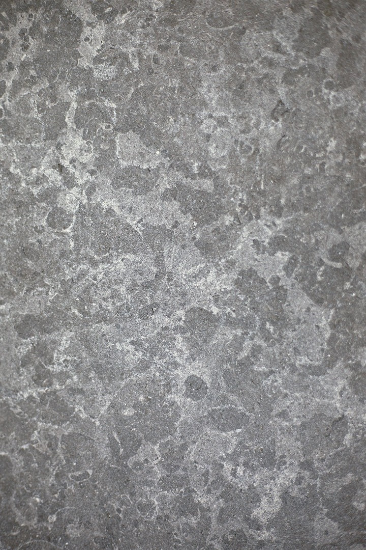 Millstone Tumbled Limestone Cobbles
