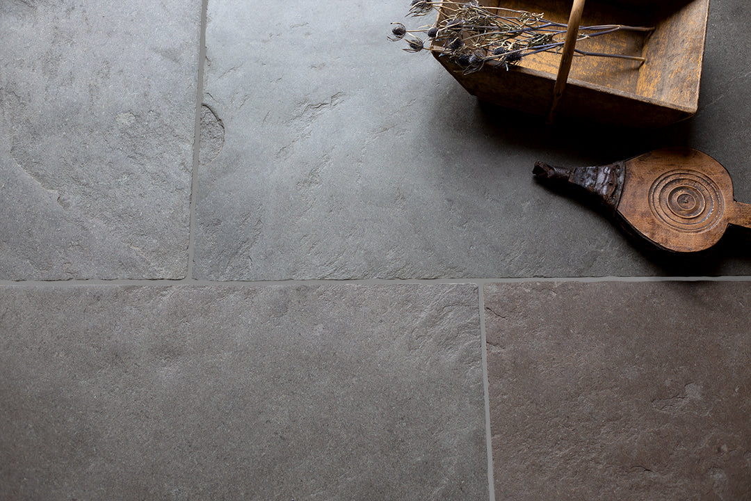 Windsor Grey Time Worn Limestone Tiles