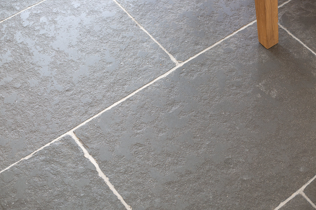 Worn Grey Antiqued Limestone Tiles